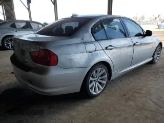 2011 BMW 3 Series 328i z VIN WBAPH7G52BNN07664, wystawiony jako Copart lot #53957575 z przebiegiem 118 371 mil mil oraz Szkoda całkowita • Salvage title. Historia ofert i sprzedaży dostępna na DreamBid. Obrazek 3.