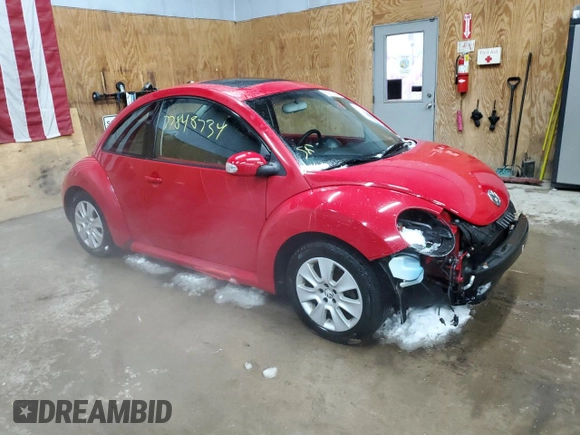 2008 Volkswagen New Beetle Coupe S with VIN 3VWRW31C88M526138, listed as a Copart auction lot 86811144 with 67,660 mi miles and Clean Title. Bid and sale history available at carsss.com. Image 4.