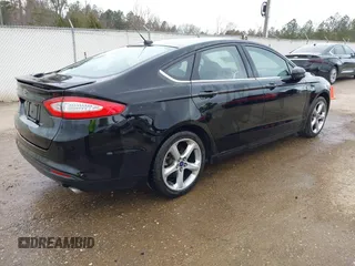 2016 Ford Fusion S z VIN 3FA6P0G71GR337835, wystawiony jako IAAI lot #41717996 z przebiegiem 146 505 mil mil oraz . Historia ofert i sprzedaży dostępna na DreamBid. Obrazek 4.