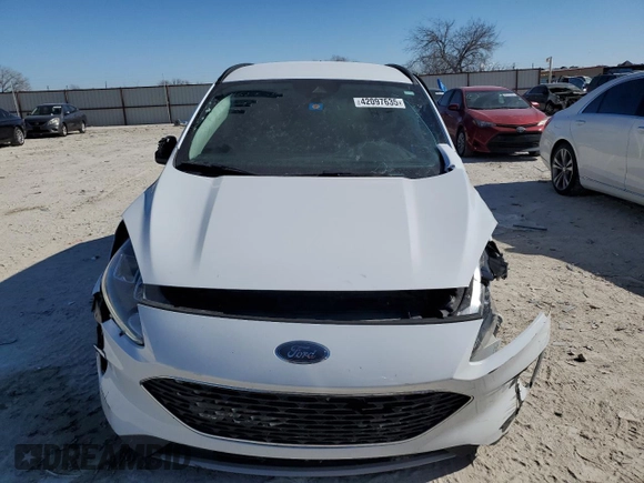 2021 Ford Escape SEL Hybrid z VIN 1FMCU0CZ5MUA52570, wystawiony jako Copart lot #42097635 z przebiegiem 105 059 mil mil oraz Czysty tytuł • Clean title. Historia ofert i sprzedaży dostępna na DreamBid. Obrazek 5.
