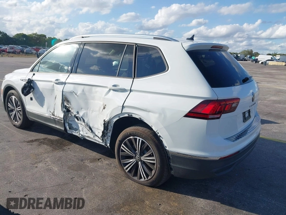 2024 Volkswagen Tiguan Wolfsburg Edition z VIN 3VV6B7AX8RM214044, wystawiony jako IAAI lot #41676715 z przebiegiem 2 167 mil mil oraz . Historia ofert i sprzedaży dostępna na DreamBid. Obrazek 3.