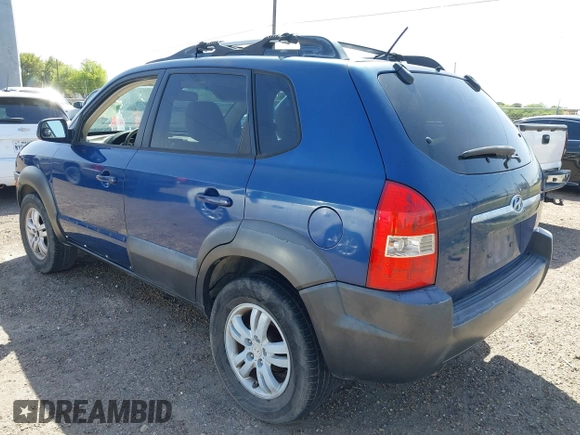 2007 Hyundai Tucson SE with VIN KM8JN12D97U503794, listed as a IAAI auction lot 41810035 with 136,321 mi miles. Bid and sale history available at carsss.com. Image 3.