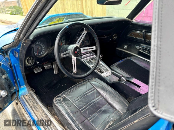 1969 Chevrolet Corvette z VIN 194679S721557, wystawiony jako Copart lot #45611825 z przebiegiem 73 300 mil mil oraz Czysty tytuł • Clean title. Historia ofert i sprzedaży dostępna na DreamBid. Obrazek 5.