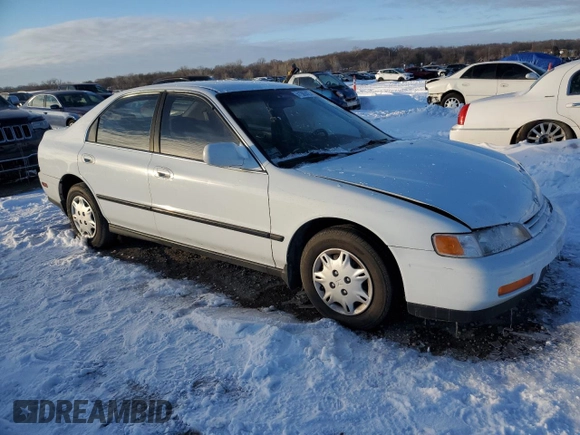 1995 Honda Accord LX with VIN 1HGCD5633SA075239, listed as a Copart auction lot 41386425 with 244,611 mi miles and Salvage Title. Bid and sale history available at carsss.com. Image 4.