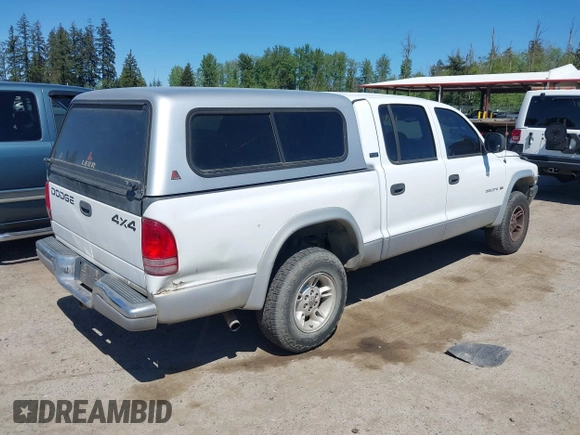 2000 Dodge Dakota Sport with VIN 1B7GG2AN9YS792231, listed as a IAAI auction lot 42174764 with 285,535 mi miles and . Bid and sale history available at carsss.com. Image 4.