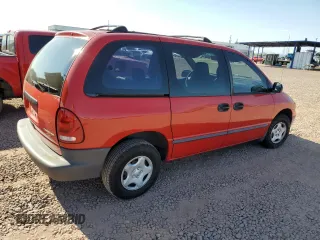 2000 Dodge Caravan with VIN 2B4FP25BXYR887004, listed as a Copart auction lot 70891414 with 230,535 mi miles and Salvage Title. Bid and sale history available at carsss.com. Image 3.