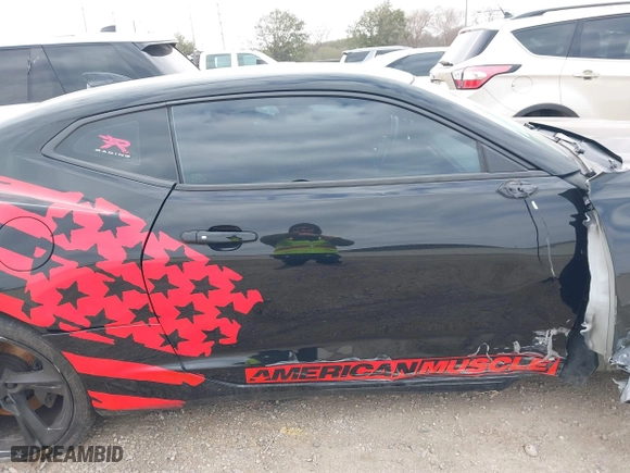 2019 Chevrolet Camaro 1SS with VIN 1G1FE1R73K0141237, listed as a IAAI auction lot 41550025 with 35,477 mi miles. Bid and sale history available at carsss.com. Image 13.