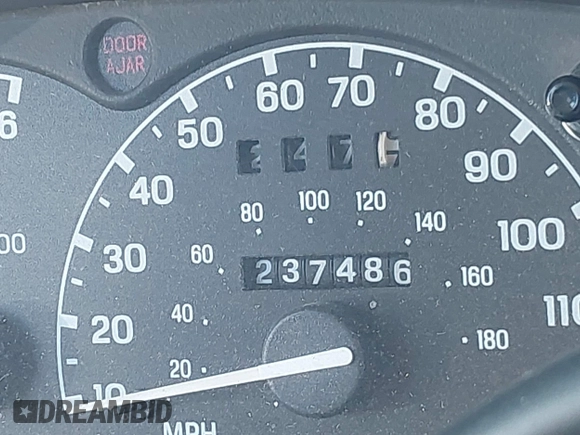 1998 Ford Explorer XL z VIN 1FMZU34E4WZB50132, wystawiony jako IAAI lot #42708532 z przebiegiem 237 486 mil mil oraz . Historia ofert i sprzedaży dostępna na DreamBid. Obrazek 15.