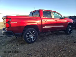 2024 Chevrolet Colorado 4WD Z71 with VIN 1GCPTDEK9R1128882, listed as a Copart auction lot 44118785 with 13,645 mi miles and Salvage Title. Bid and sale history available at carsss.com. Image 3.