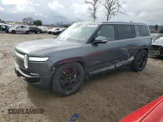 2023 Rivian R1S Adventure with VIN 7PDSGBBA5PN021048, listed as a Copart auction lot 44407815 with 10,642 mi miles and Salvage Title. Bid and sale history available at carsss.com. Image 1.