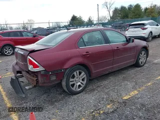 2007 Ford Fusion SEL with VIN 3FAHP08177R221834, listed as a IAAI auction lot 41670518 with 171,408 mi miles. Bid and sale history available at carsss.com. Image 4.