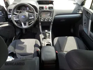 2017 Subaru Forester z VIN JF2SJAAC9HG453039, wystawiony jako Copart lot #60892065 z przebiegiem 92 093 mil mil oraz Szkoda całkowita • Salvage title. Historia ofert i sprzedaży dostępna na DreamBid. Obrazek 8.