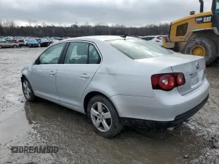 2009 Volkswagen Jetta SE z VIN 3VWRZ71K89M062050, wystawiony jako Copart lot #83973194 z przebiegiem 48 996 mil mil oraz Szkoda całkowita • Salvage title. Historia ofert i sprzedaży dostępna na DreamBid. Obrazek 2.