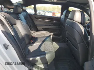 2012 BMW 7 Series 750Li z VIN WBAKB8C53CC852495, wystawiony jako Copart lot #50811745 z przebiegiem 155 512 mil mil oraz Szkoda całkowita • Salvage title. Historia ofert i sprzedaży dostępna na DreamBid. Obrazek 10.