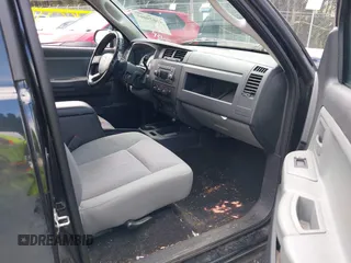 2008 Dodge Dakota с VIN 1D7HW32KX8S560888, выставлен на аукционе IAAI как лот 42025097 с пробегом 46 639 миль миль и . История ставок и продаж доступна на DreamBid. Изображение 5.
