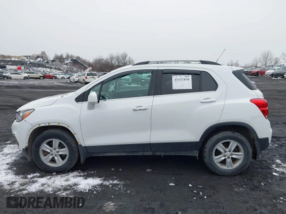 2017 Chevrolet Trax LT with VIN KL7CJPSBXHB170042, listed as a IAAI auction lot 41547858 with 69,383 mi miles. Bid and sale history available at carsss.com. Image 14.