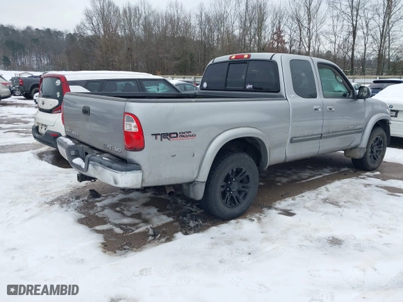 2005 Toyota Tundra SR5 with VIN 5TBBT44185S469957, listed as a IAAI auction lot 41306005 with 213,508 mi miles. Bid and sale history available at carsss.com. Image 4.
