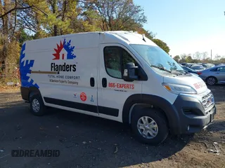 2024 Ram ProMaster Cargo Tradesman with VIN 3C6LRVDG6RE125555, listed as a IAAI auction lot 40639262 with 18 mi miles and . Bid and sale history available at carsss.com. Image 13.