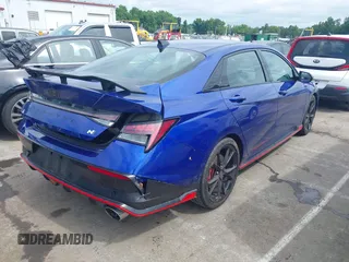 2024 Hyundai Elantra z VIN KMHLW4DK0RU020006, wystawiony jako IAAI lot #42395261 z przebiegiem 12 691 mil mil oraz . Historia ofert i sprzedaży dostępna na DreamBid. Obrazek 4.