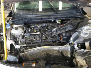 2021 Ford Escape Titanium with VIN 1FMCU9J90MUB15582, listed as a Copart auction lot 50982955 with 27,041 mi miles and Salvage Title. Bid and sale history available at carsss.com. Image 14.