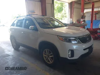 2015 Kia Sorento LX with VIN 5XYKTCA64FG607865, listed as a IAAI auction lot 42599348 with 138,100 mi miles and . Bid and sale history available at DreamBid. Image 1.