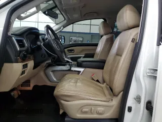 2017 Nissan Titan Pro-4X z VIN 1N6AA1E59HN504294, wystawiony jako Copart lot #65590525 z przebiegiem 160 695 mil mil oraz Czysty tytuł • Clean title. Historia ofert i sprzedaży dostępna na DreamBid. Obrazek 7.
