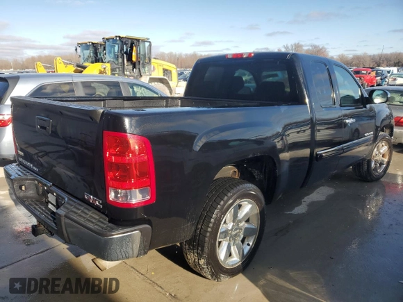 2013 GMC Sierra 1500 with VIN 1GTR1VE2XDZ404839, listed as a Copart auction lot 83616164 with 226,394 mi miles and Salvage Title. Bid and sale history available at DreamBid. Image 3.