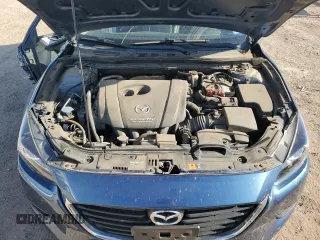 2018 Mazda 3 Touring with VIN 3MZBN1L36JM272781, listed as a Copart auction lot 53205615 with 31,724 mi miles and Salvage Title. Bid and sale history available at carsss.com. Image 13.
