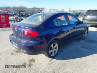 2006 Mazda 3 i with VIN JM1BK12F861468765, listed as a IAAI auction lot 41672325 with 247,918 mi miles. Bid and sale history available at carsss.com. Image 4.