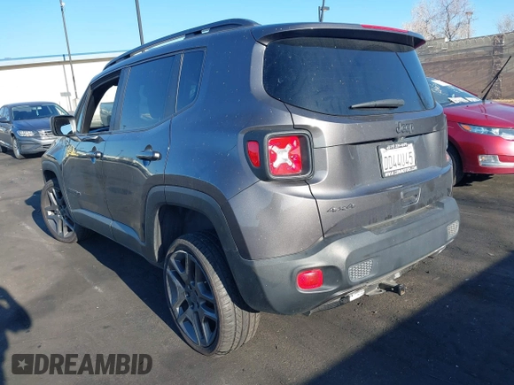 2021 Jeep Renegade Latitude z VIN ZACNJDBB2MPM79995, wystawiony jako IAAI lot #42009880 z przebiegiem 62 038 mil mil oraz . Historia ofert i sprzedaży dostępna na DreamBid. Obrazek 3.