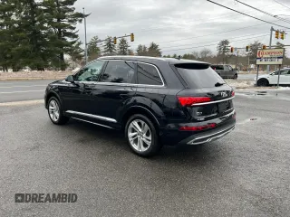 2020 Audi Q7 Premium z VIN WA1AXAF70LD003658, wystawiony jako Copart lot #48668495 z przebiegiem 88 618 mil mil oraz Czysty tytuł • Clean title. Historia ofert i sprzedaży dostępna na DreamBid. Obrazek 3.