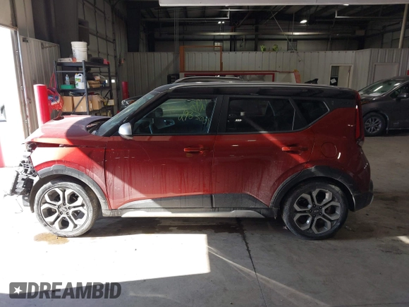 2020 Kia Soul LX with VIN KNDJ23AU4L7050350, listed as a IAAI auction lot 41608088 with 81,344 mi miles. Bid and sale history available at carsss.com. Image 14.