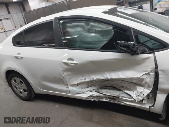 2016 Kia Forte LX with VIN KNAFK4A63G5616512, listed as a IAAI auction lot 41894857 with 44,844 mi miles. Bid and sale history available at carsss.com. Image 13.
