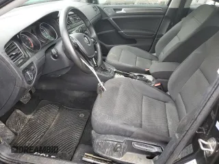 2019 Volkswagen Golf S z VIN 3VWG57AU8KM014204, wystawiony jako Copart lot #55767825 z przebiegiem 64 732 mil mil oraz Nie do naprawy • Non repairable. Historia ofert i sprzedaży dostępna na DreamBid. Obrazek 7.