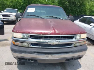 2002 Chevrolet Suburban LT with VIN 1GNFK16Z72J121807, listed as a IAAI auction lot 42384303 with Not provided miles and . Bid and sale history available at DreamBid. Image 6.
