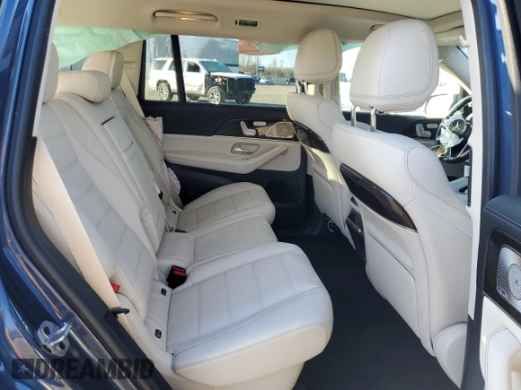 2024 Mercedes-Benz GLS 450 z VIN 4JGFF5KE3RB174463, wystawiony jako Copart lot #48996445 z przebiegiem 14 786 mil mil oraz Szkoda całkowita • Salvage title. Historia ofert i sprzedaży dostępna na DreamBid. Obrazek 11.