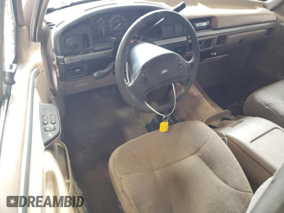 1992 Ford F-250 with VIN 1FTHX26MXNKA05058, listed as a Copart auction lot 46181044 with 200,145 mi miles and Salvage title. Bid and sale history available at DreamBid. Image 8.