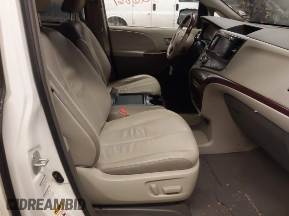 2011 Toyota Sienna XLE with VIN 5TDDK3DC0BS005250, listed as a IAAI auction lot 41526861 with 145,466 mi miles. Bid and sale history available at carsss.com. Image 5.