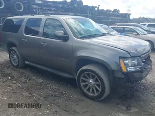2007 Chevrolet Suburban LTZ with VIN 3GNFK16347G133031, listed as a IAAI auction lot 41955039 with 342,366 mi miles and . Bid and sale history available at DreamBid. Image 1.