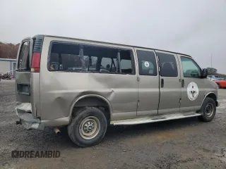 2001 Chevrolet Express with VIN 1GAHG39R011123173, listed as a Copart auction lot 81232074 with 109,829 mi miles and Salvage Title. Bid and sale history available at carsss.com. Image 3.