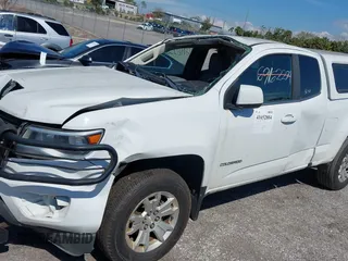 2019 Chevrolet Colorado 4WD LT with VIN 1GCHTCEN4K1175283, listed as a IAAI auction lot 41652804 with 411,521 mi miles. Bid and sale history available at carsss.com. Image 13.