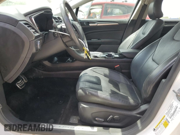 2016 Ford Fusion Titanium с VIN 3FA6P0K9XGR218027, выставлен на аукционе Copart как лот 54249925 с пробегом 111 682 миль миль и Списание • Salvage title. История ставок и продаж доступна на DreamBid. Изображение 7.