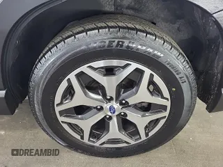 2019 Subaru Forester Premium with VIN JF2SKAGC7KH552139, listed as a IAAI auction lot 42566945 with 204,278 mi miles and . Bid and sale history available at DreamBid. Image 32.
