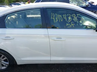 2015 Hyundai Sonata 2.4L SE with VIN 5NPE24AF7FH202159, listed as a IAAI auction lot 42104385 with 75,309 mi miles. Bid and sale history available at carsss.com. Image 13.