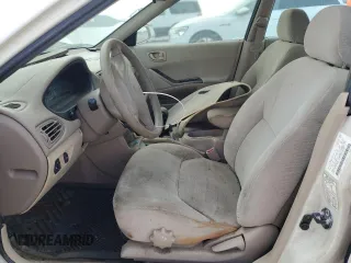 2003 Mitsubishi Galant ES z VIN 4A3AA46G03E057316, wystawiony jako Copart lot #75343114 z przebiegiem Nie podano mil oraz Nie do naprawy. Historia ofert i sprzedaży dostępna na DreamBid. Obrazek 7.