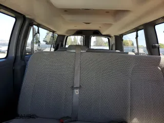 2018 Chevrolet Express Passenger LT with VIN 1GAZGPFG0J1331553, listed as a Copart auction lot 69189694 with 84,376 mi miles and Salvage Title. Bid and sale history available at carsss.com. Image 10.