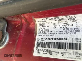 1995 Ford F-350 с VIN 1FTJX35F5SKA30133, выставлен на аукционе Copart как лот 60016495 с пробегом Не указан миль и Чистый • Clean title. История ставок и продаж доступна на DreamBid. Изображение 10.
