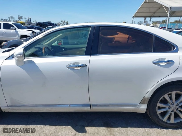2010 Lexus ES 350 with VIN JTHBK1EG9A2399137, listed as a IAAI auction lot 41841779 with 170,483 mi miles. Bid and sale history available at carsss.com. Image 14.