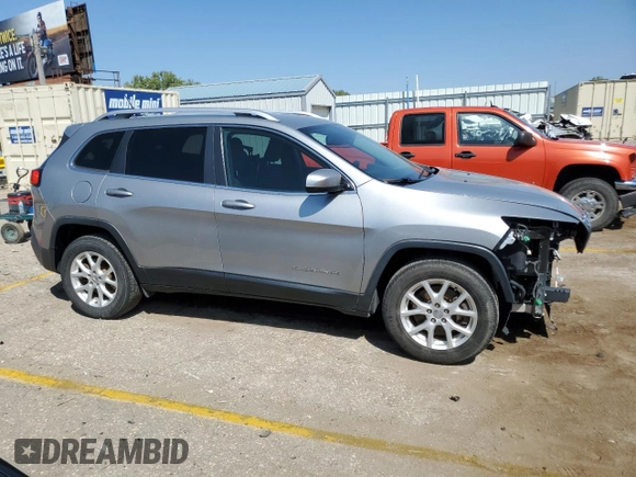 2016 Jeep Cherokee Latitude with VIN 1C4PJMCB0GW313203, listed as a Copart auction lot 70507714 with 91,787 mi miles and Salvage Title. Bid and sale history available at carsss.com. Image 4.