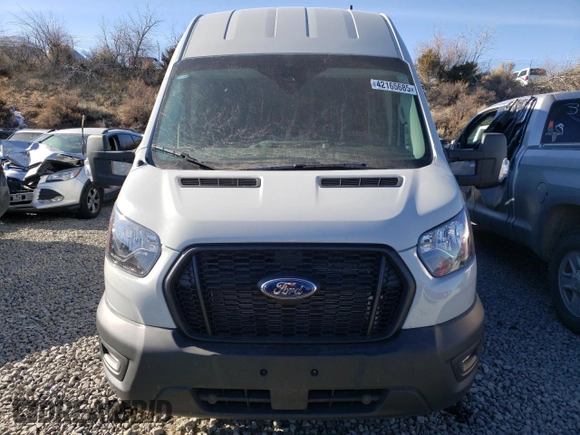2024 Ford Transit with VIN 1FTBW3UGXRKA44492, listed as a Copart auction lot 42165685 with 5,879 mi miles and Salvage Title. Bid and sale history available at DreamBid. Image 5.
